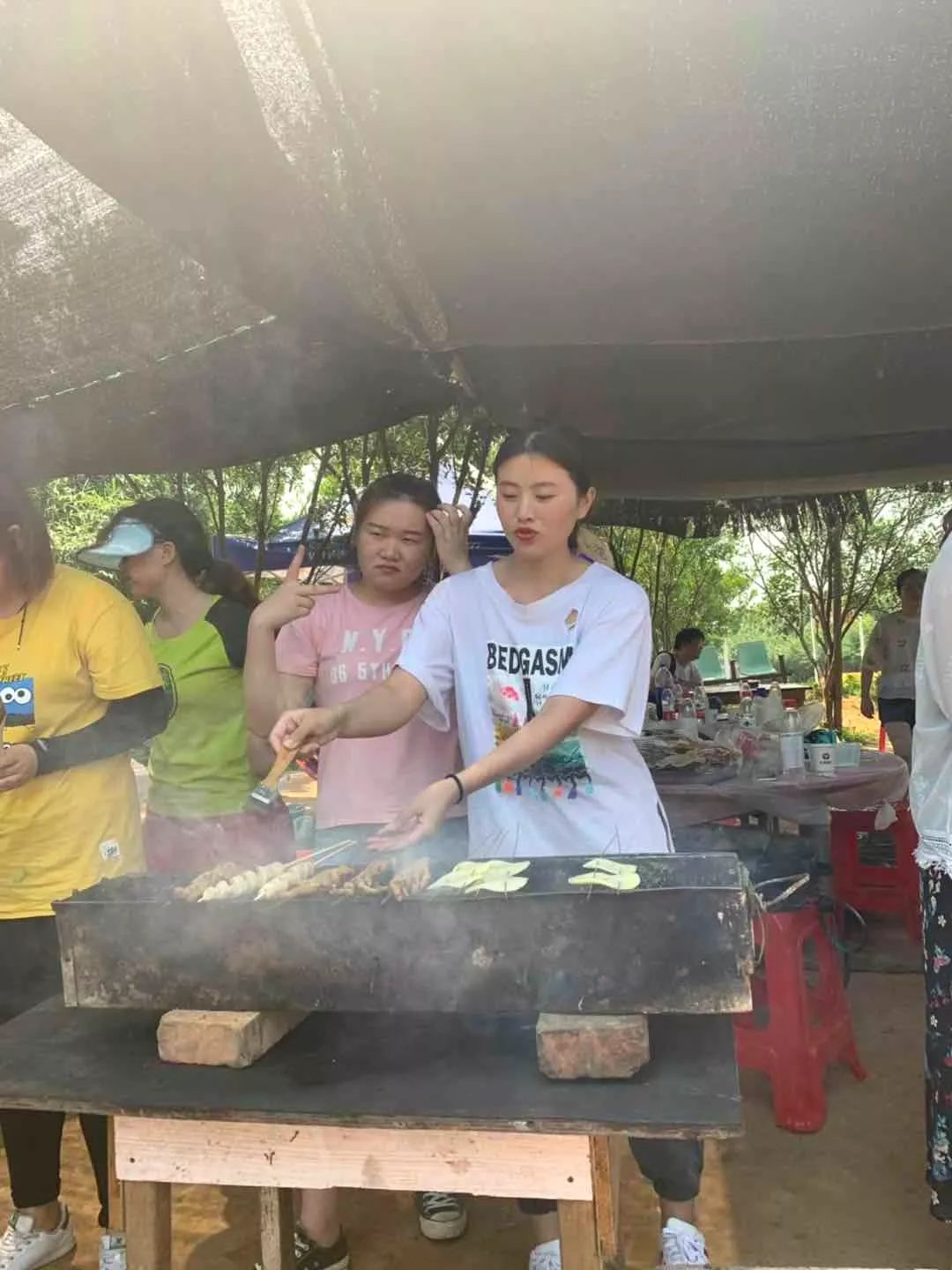 凯时娱乐团建 | 打卡后官湖湿地公园，顶住高温出来烧烤的都是真爱呀~